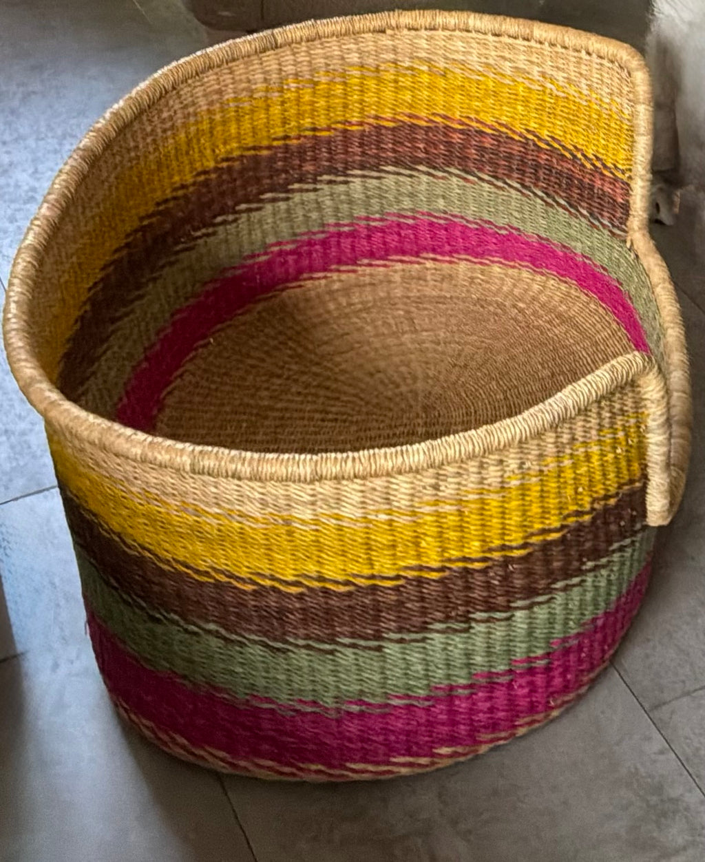 Premium Large Handwoven Dog Bed by FraFra Collective