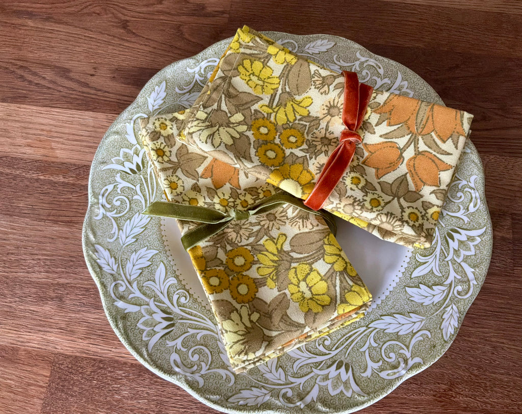 Daisy Chain -Set of Two Napkins by Pat Elbeck