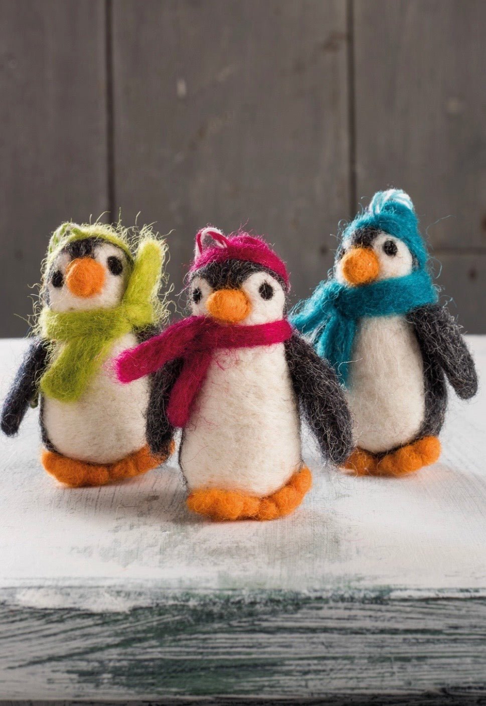 Seat of 6 Varying Coloured Penguin Decorations in presentation box
