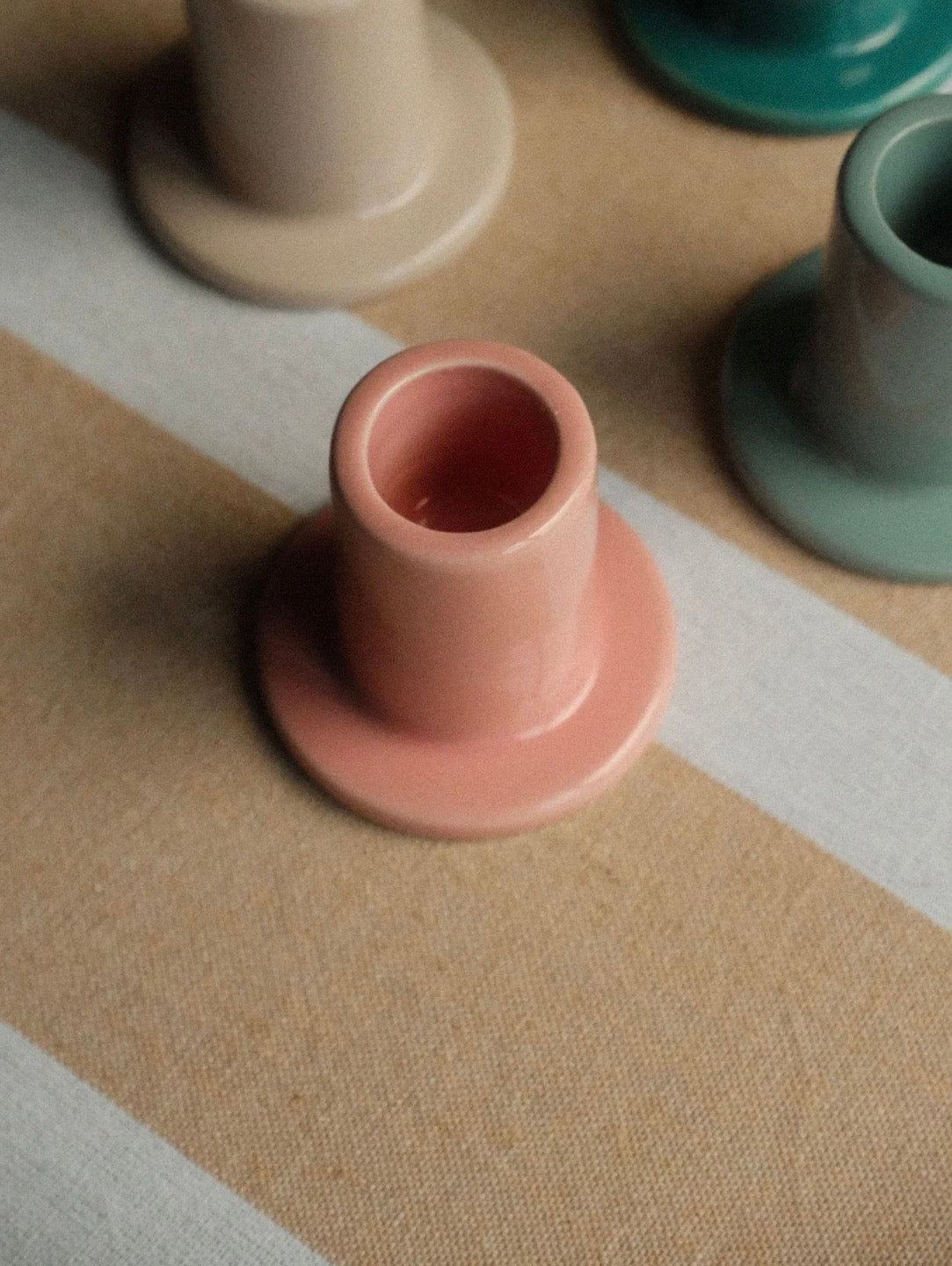 Ceramic tube candle holder - Pink