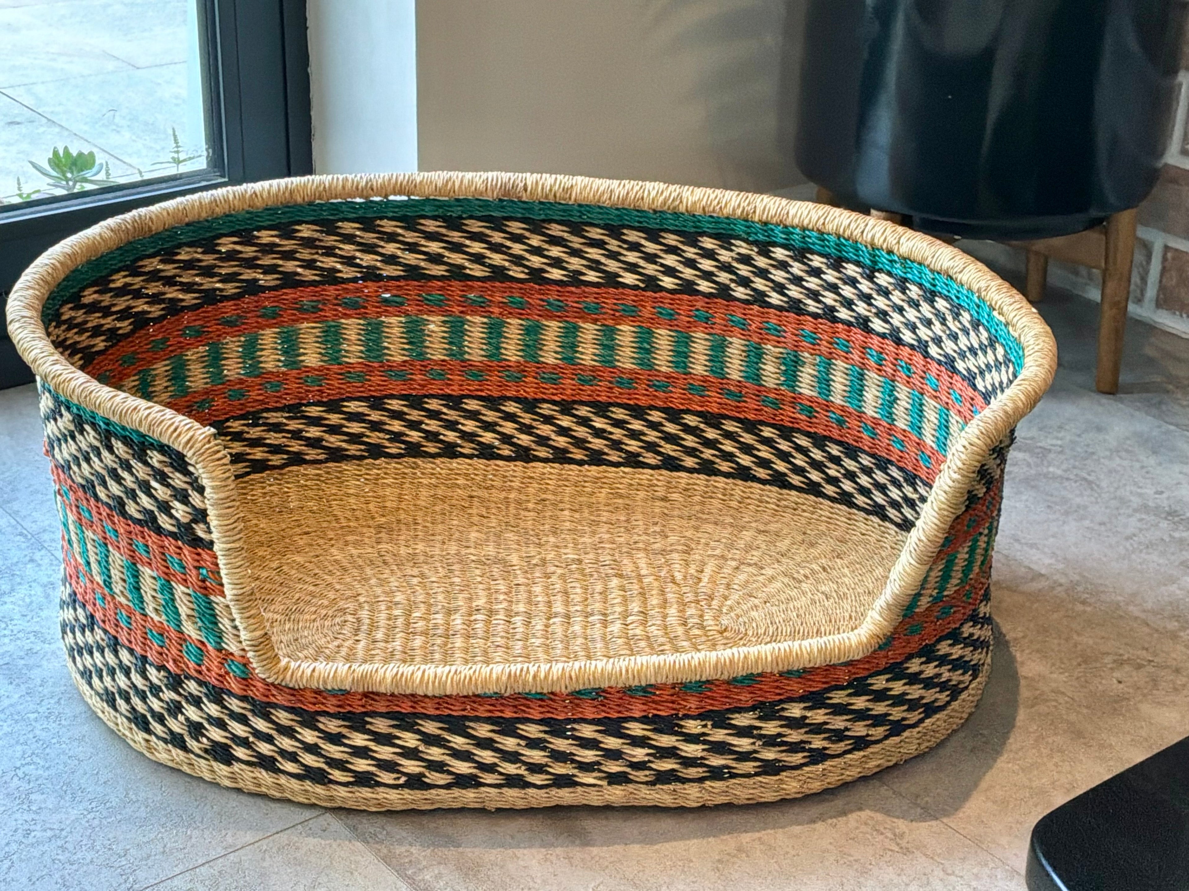 Hand Woven Premium Dog Basket by Fra Fra Medium