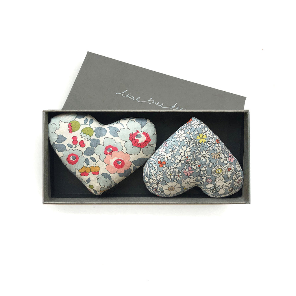 Box of 2 lavender hearts, Love Heart print