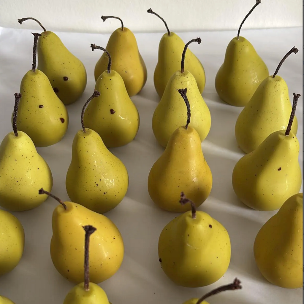 Bombi Pear Candle